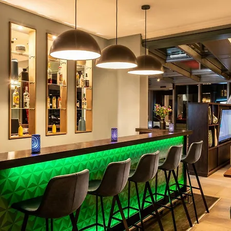 Hotel Leonardo Boutique South 4*