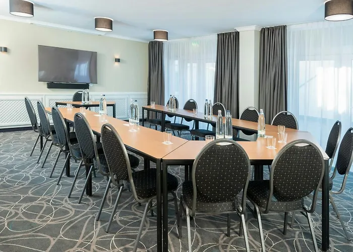 Leonardo Boutique South