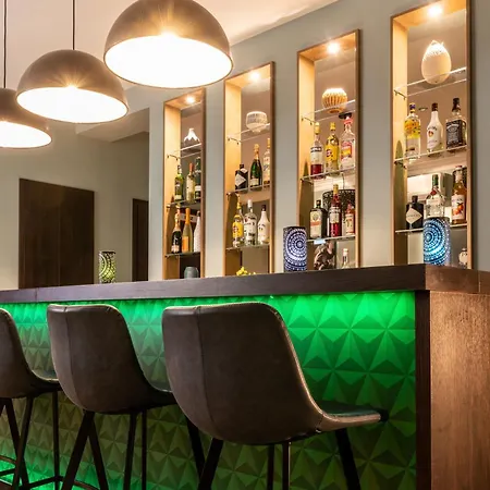 Leonardo Boutique South Hotel 4*