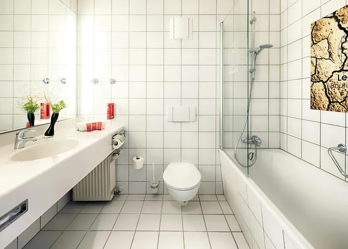 Leonardo Boutique South Hotel